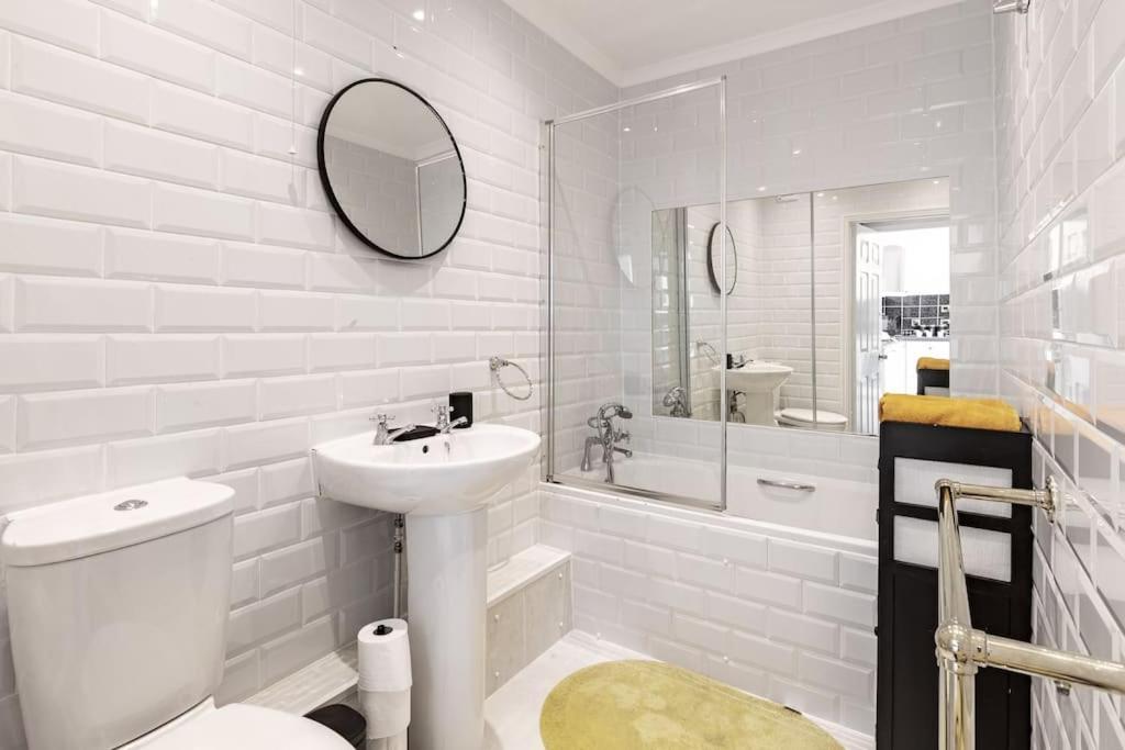 One Bedroom Duplex Apartment Located In Cowley. อ็อกซ์ฟอร์ด ภายนอก รูปภาพ