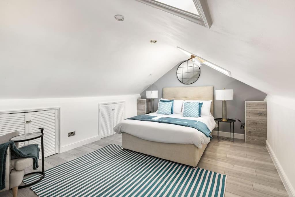 One Bedroom Duplex Apartment Located In Cowley. อ็อกซ์ฟอร์ด ภายนอก รูปภาพ