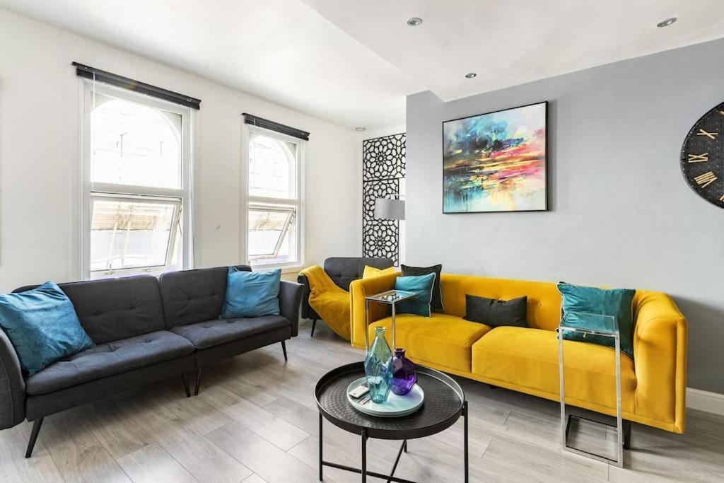 One Bedroom Duplex Apartment Located In Cowley. อ็อกซ์ฟอร์ด ภายนอก รูปภาพ